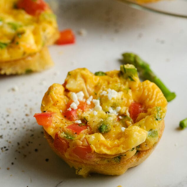 Egg Muffins Recipe featured image shot focused