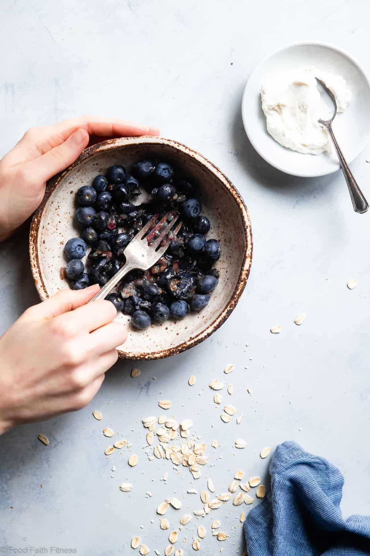 Blueberries And Cream Oatmeal - This quick and easy Blueberry Oatmeal Recipe with Cheesecake Swirl is a healthy, low fat and gluten free breakfast that tastes like waking up to cheesecake! | #Foodfaithfitness | 