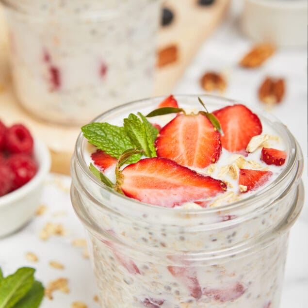 Strawberry Overnight Oats