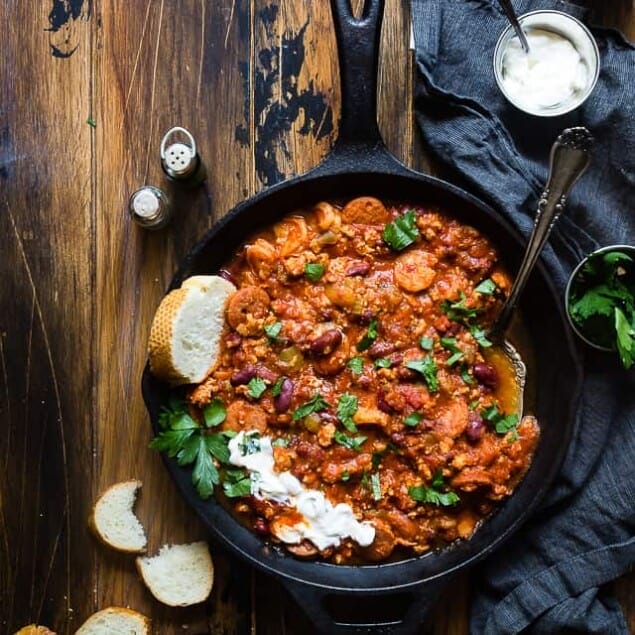 Instant Pot Cajun Chili - This quick and easy, healthy Instant Pot chili, with a little Cajun flair, is sure to become a family favorite! It's dairy/grain/gluten free, makes great leftovers and freezes great! Perfect for meal prep! | Foodfaithfitness.com | @FoodFaithFit